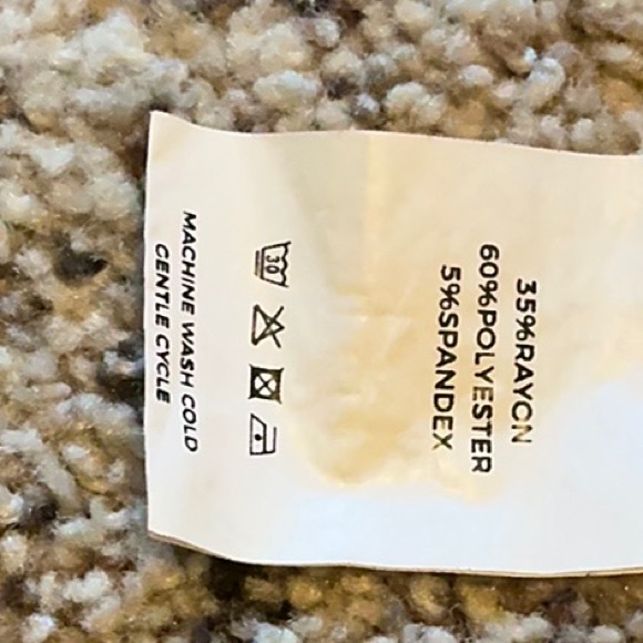 BloomChic Red and Black Lace Blouse - Picture 4 of 4